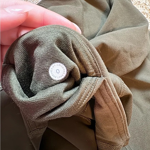 Lululemon Align Joggers - Picture 3 of 3